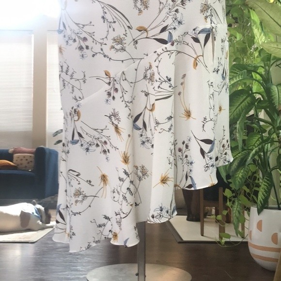 Asos Brand Autumn Floral Asymmetrical Midi Dress - Picture 5 of 9